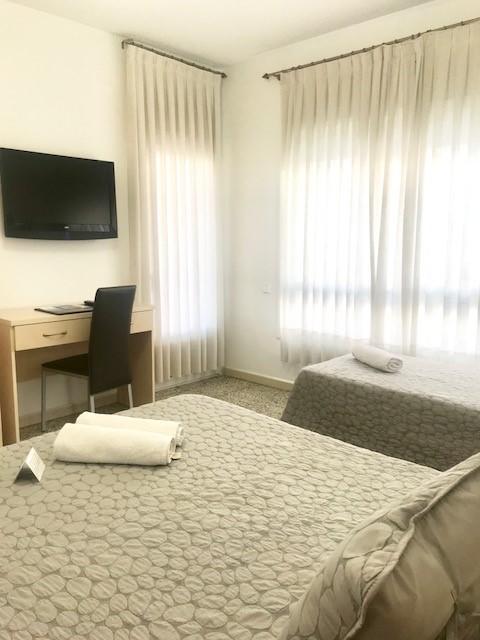 Hostal Badalona Esterno foto